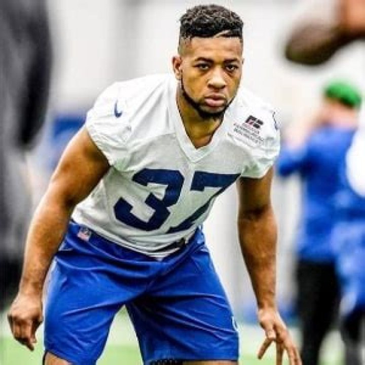 Did Khari Willis Get Drafted? His Stats, Salary, Net Worth, Wife, Twins, Facts