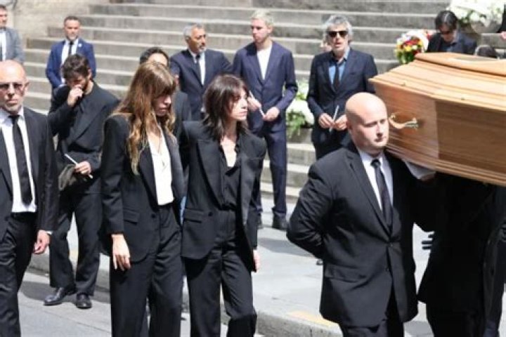 Enterrement Jane Birkin Montparnasse