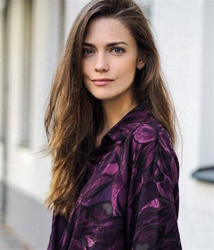 Laura Berlin Height, Weight, Age, Measurements, Net Worth, Facts